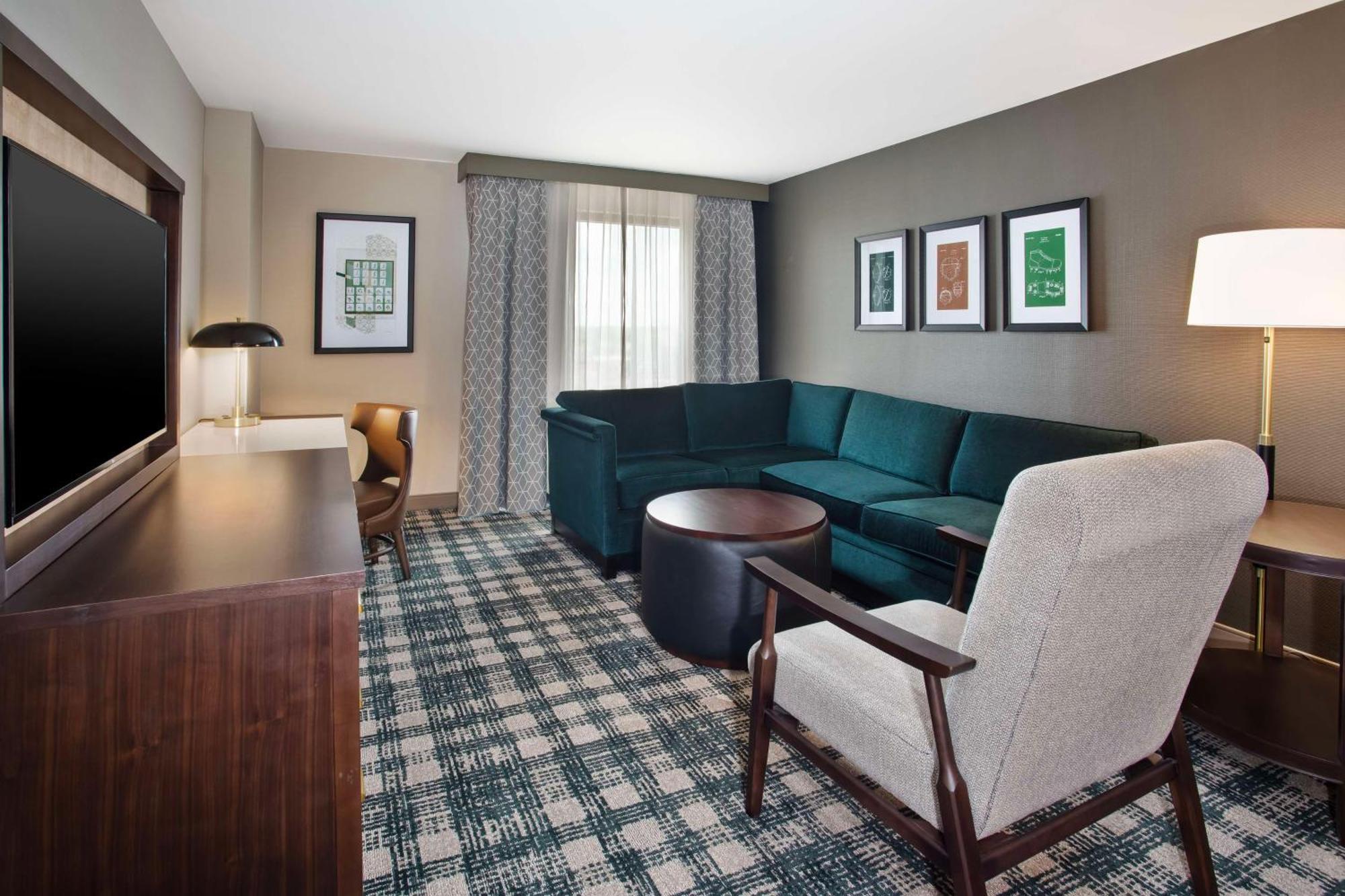 Hotel Doubletree By Hilton Lansing Exteriér fotografie